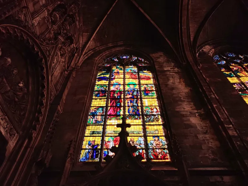 Windows to Heaven: The Living Stories Behind Chilterns Sacred Glass